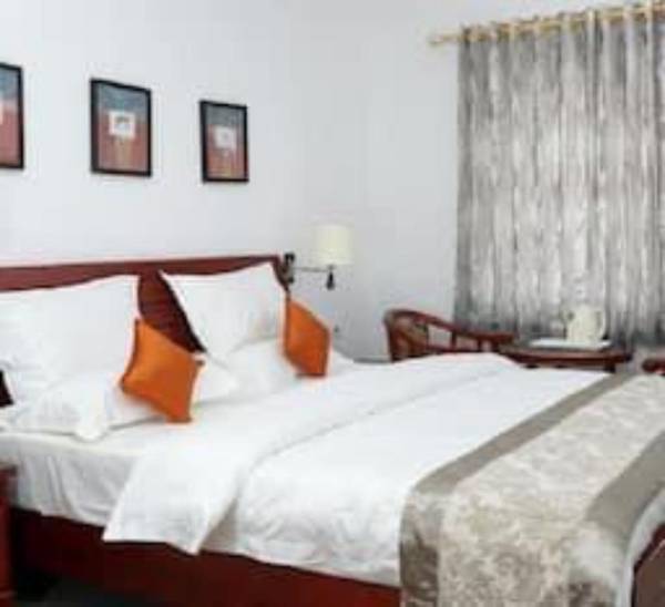 Challenger Residency