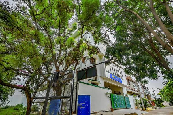 FabHotel Joy's Residency