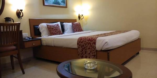 Nahar Manchester Inn