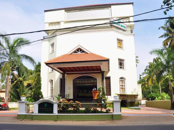 Holiday Hotel Cherai