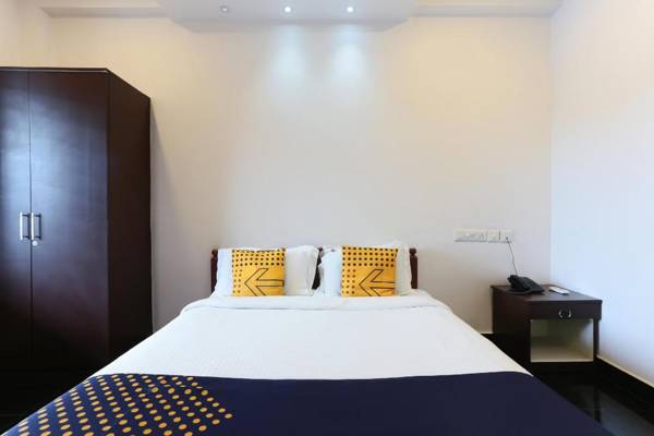 OYO 23106 Vattekad Tourist Home