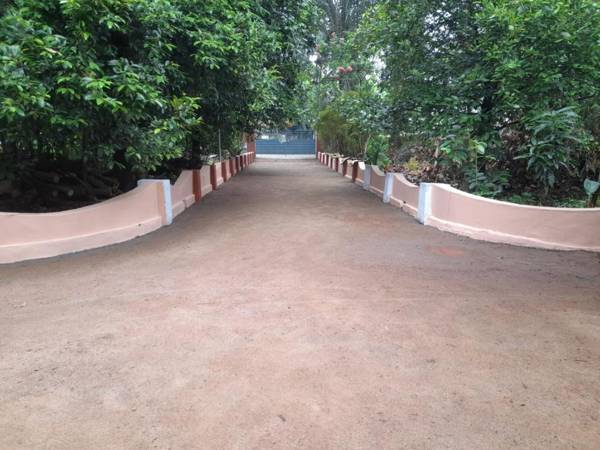 Back Packers Cochin Villa