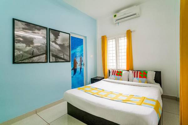 OYO 82919 Thykoodam Apartments