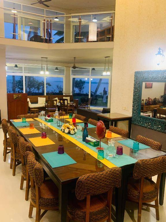 BluSalz Manor Waters Edge