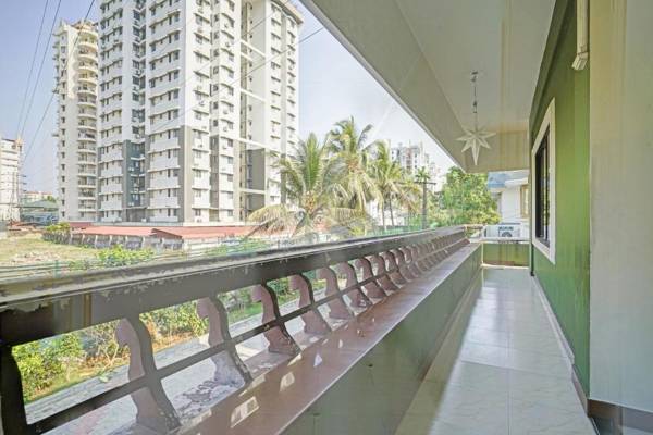 SPOT ON 84395 Mx Residency Hotel - Panampilly Nagar