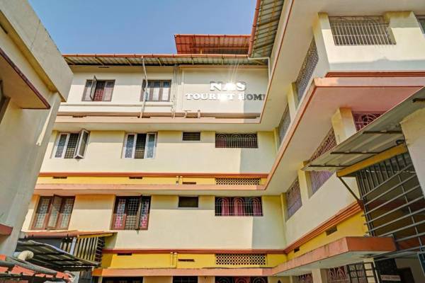 OYO 87153 NAS Tourist Home