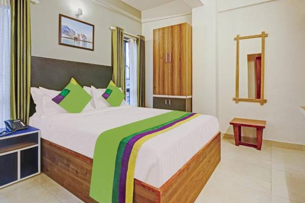 Treebo Trend C J Grande Kaloor