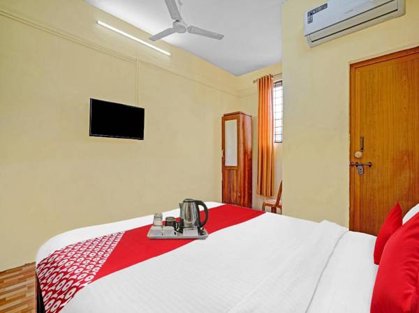 OYO 90248 Greenway Residency