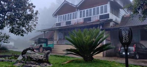 Balekhan Homestay with Mountain View & Water Streams