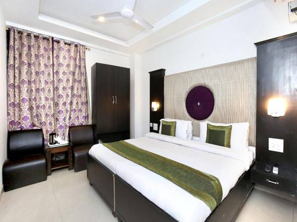 OYO 3712 Chandigarh Grand