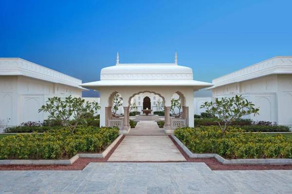 The Oberoi Sukhvilas Spa Resort New Chandigarh