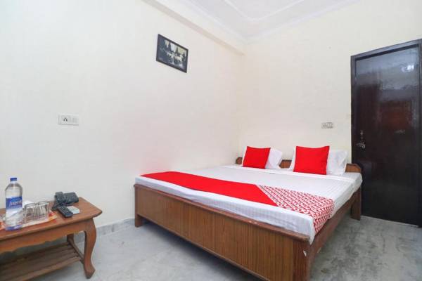 OYO 19403 Hotel Simran
