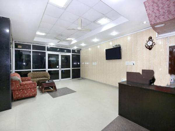 OYO 9006 New Sangam 45