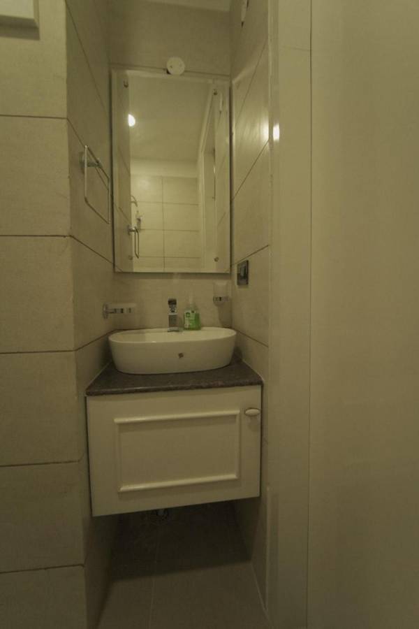 SILVER SPURS WITH BREAKFAST