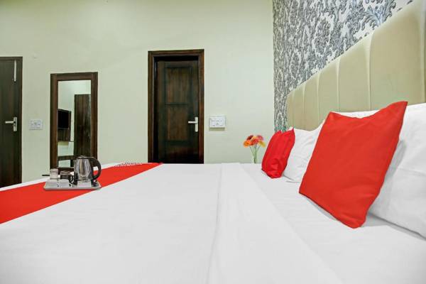 OYO Flagship 92762 Lavish Hotel