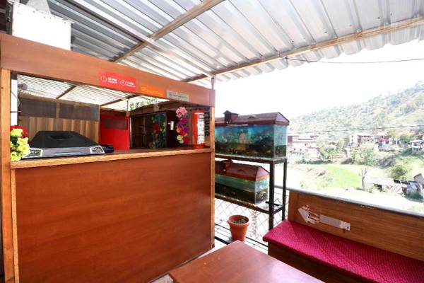 OYO 40149 Hotel Divine Point