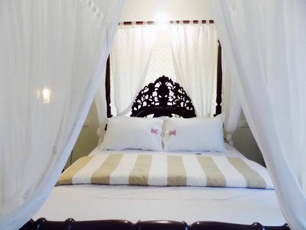 Sun N Sand Apartments Candolim Goa