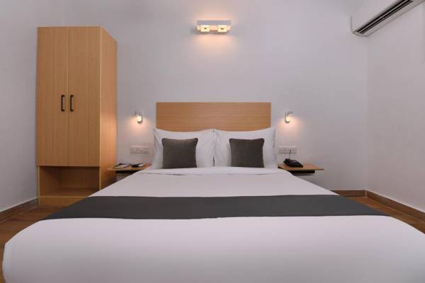 OYO Townhouse 256 Silver Palm Resort