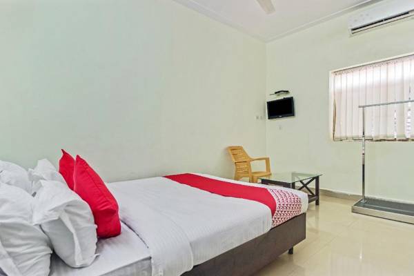 OYO Flagship 45983 Savera Holiday Home