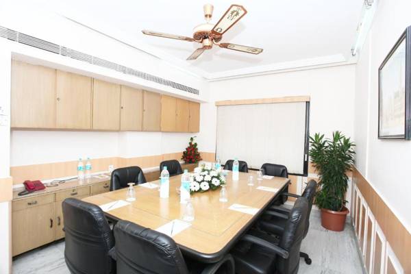 The Emerald Hotel & Executive Apartments