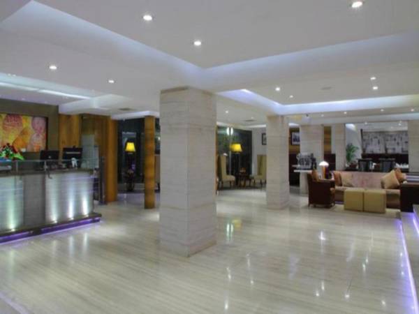 Hiltop Hotel