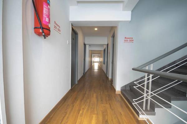 OYO Townhouse 016 International Airport