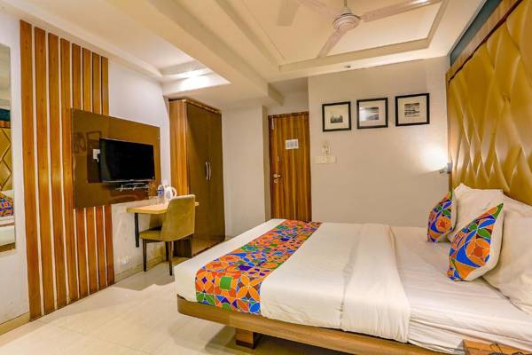 FabHotel Park Palace Mandvi