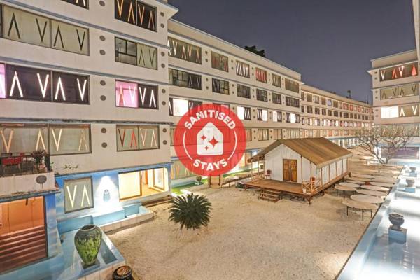 OYO Townhouse 781 Royal Palms Hotel