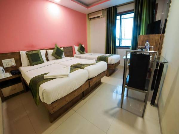 OYO 8760 Hotel Arma Residency