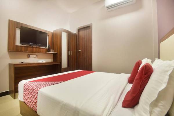 OYO 43474 Hotel Blue Sky