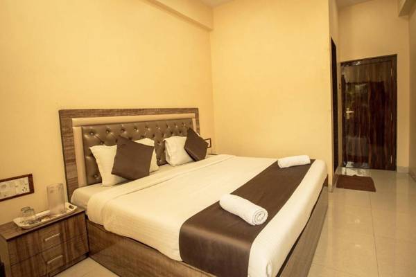 Hotel Apsara Near JJ Hospital