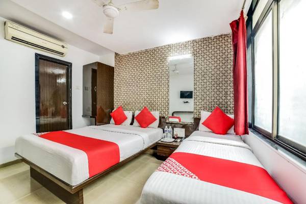 OYO 66982 Hotel Skyway Inn