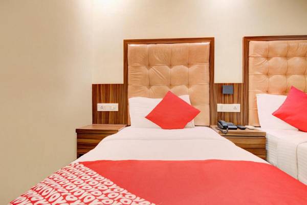 OYO 65661 Hotel Emerald Inn