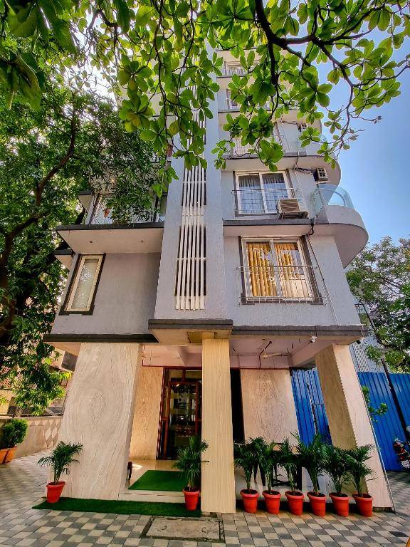 Arma Suites and Apartment