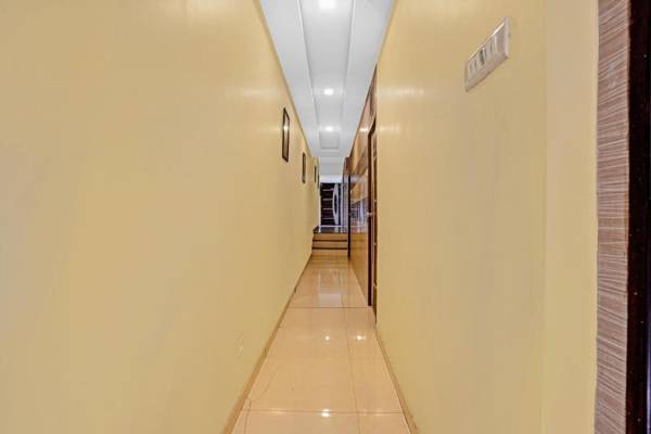 OYO 84398 Maroshi Residency