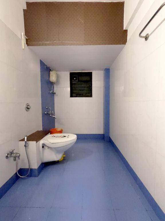 KiVi's Service Apartment