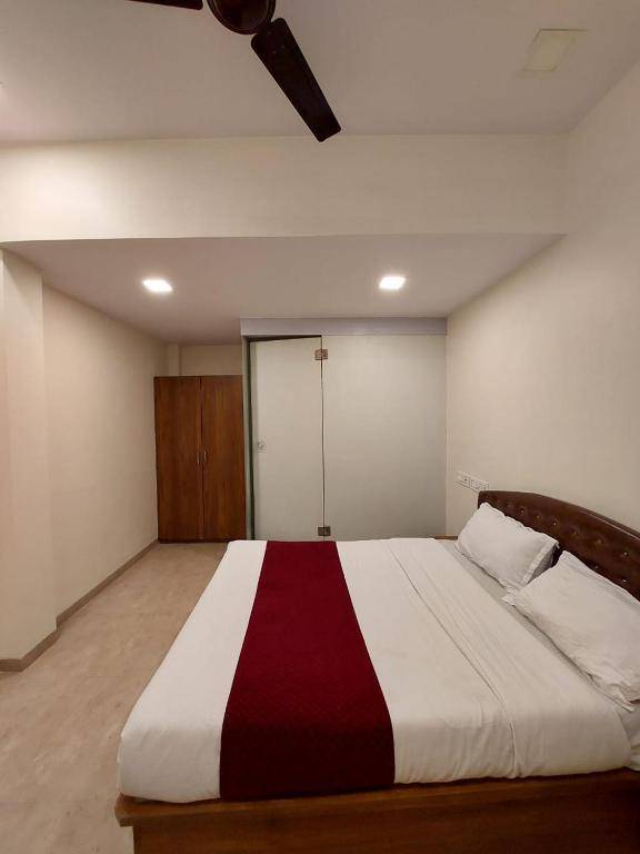 Hotel Beach Crown Juhu