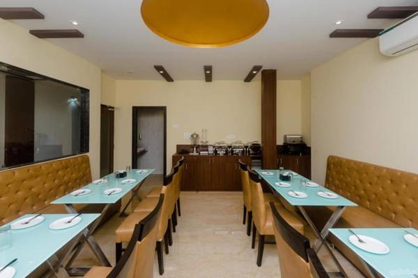 Hotel Embassy Suites