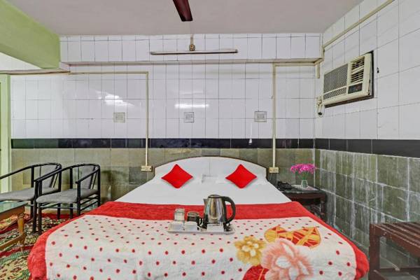 OYO 89070 Hotel Rajdoot