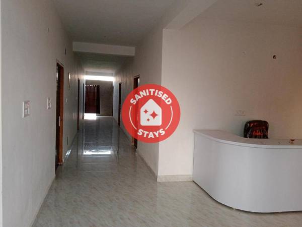 OYO 85737 Shiv Guru Guest House