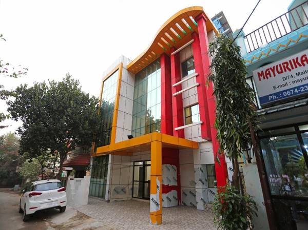 OYO 10508 Hanshika Residency