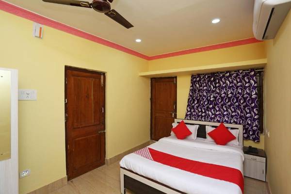 OYO 37792 Moonlight Residency