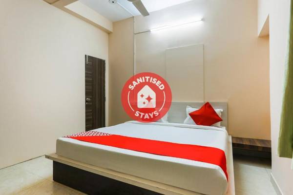 OYO Flagship 44026 Samrudhi Residency