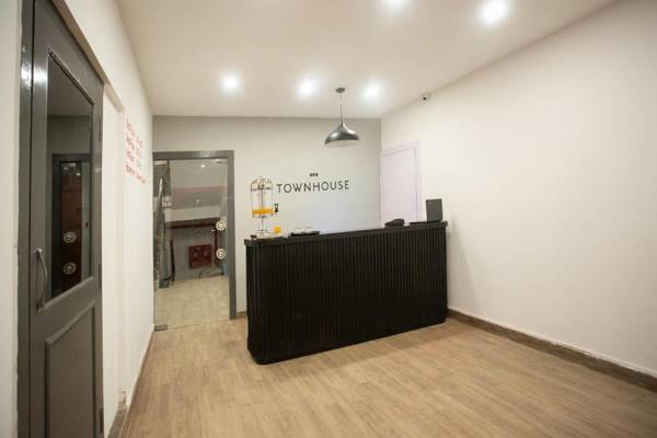 OYO Townhouse 235 Swain Heritage