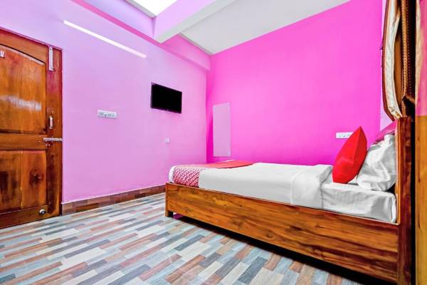 OYO Flagship 81598 Golden Leaf