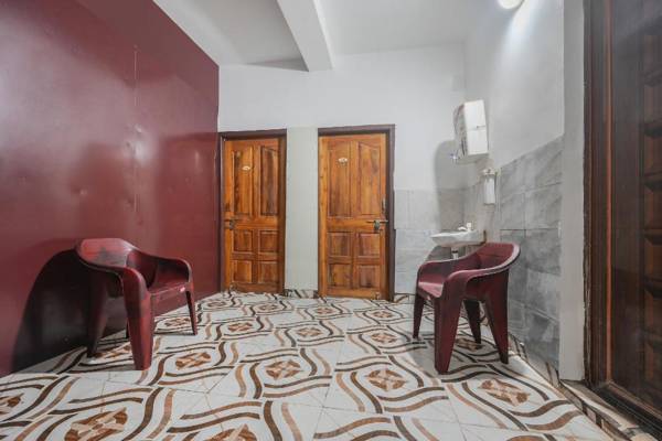 OYO 81506 Ares Residency