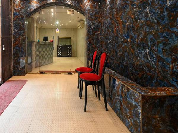 OYO Flagship 83589 Hotel New Atithinivas