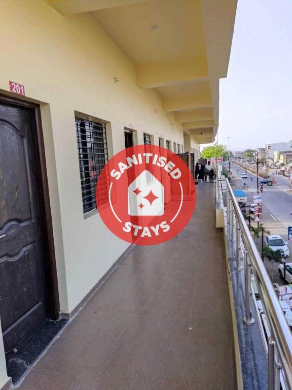 SPOT ON 89993 Teerath Hostel And Lodging