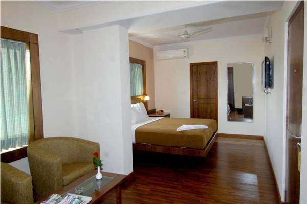 Nexstay Rainbow Business Hotel