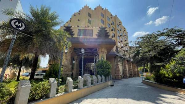 Sterlings Mac Hotel & Suites